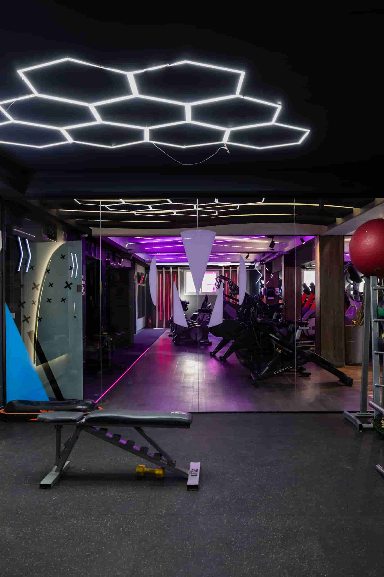 MAD GYM SPOT